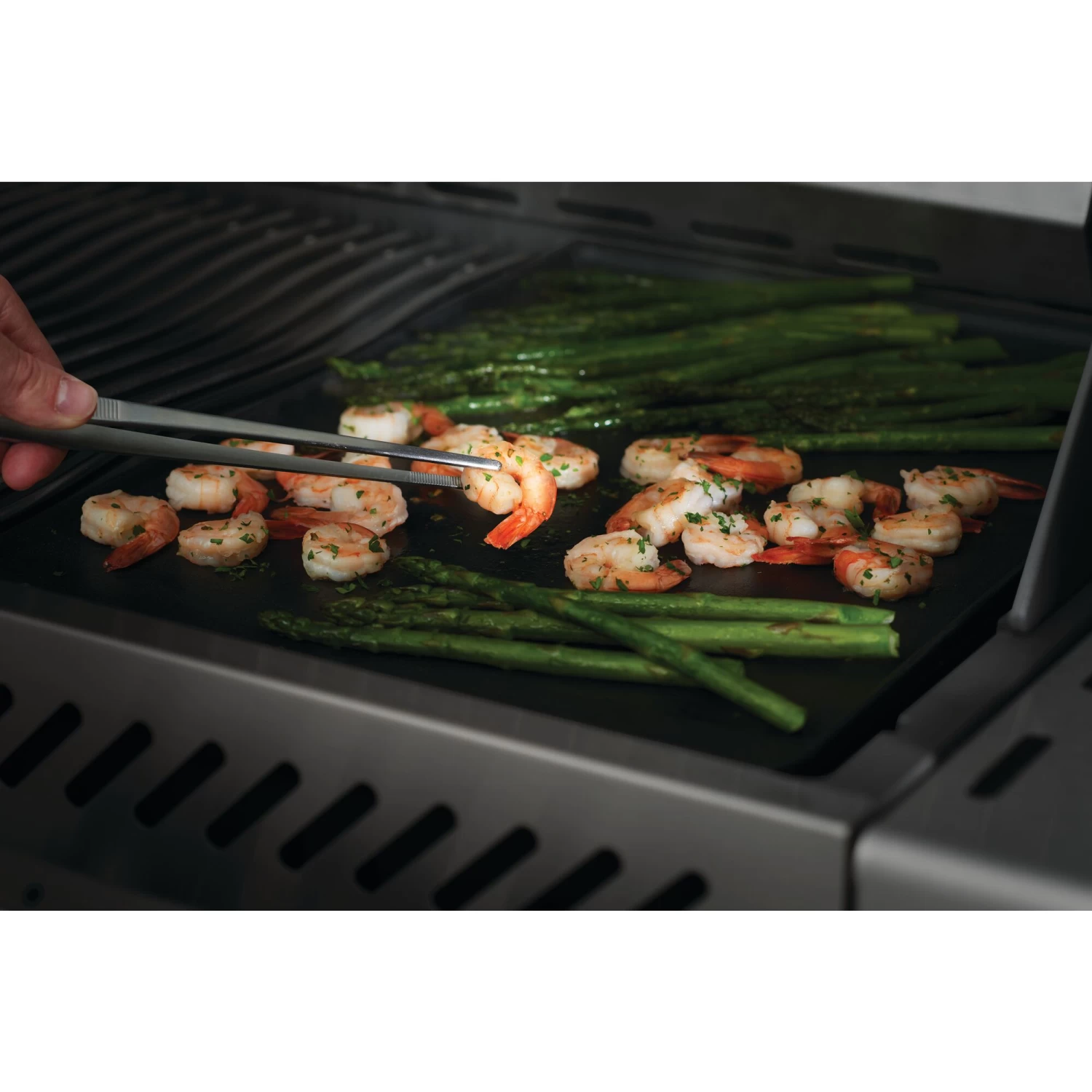 Napoleon Grilling Pincer Tongs - Image 2