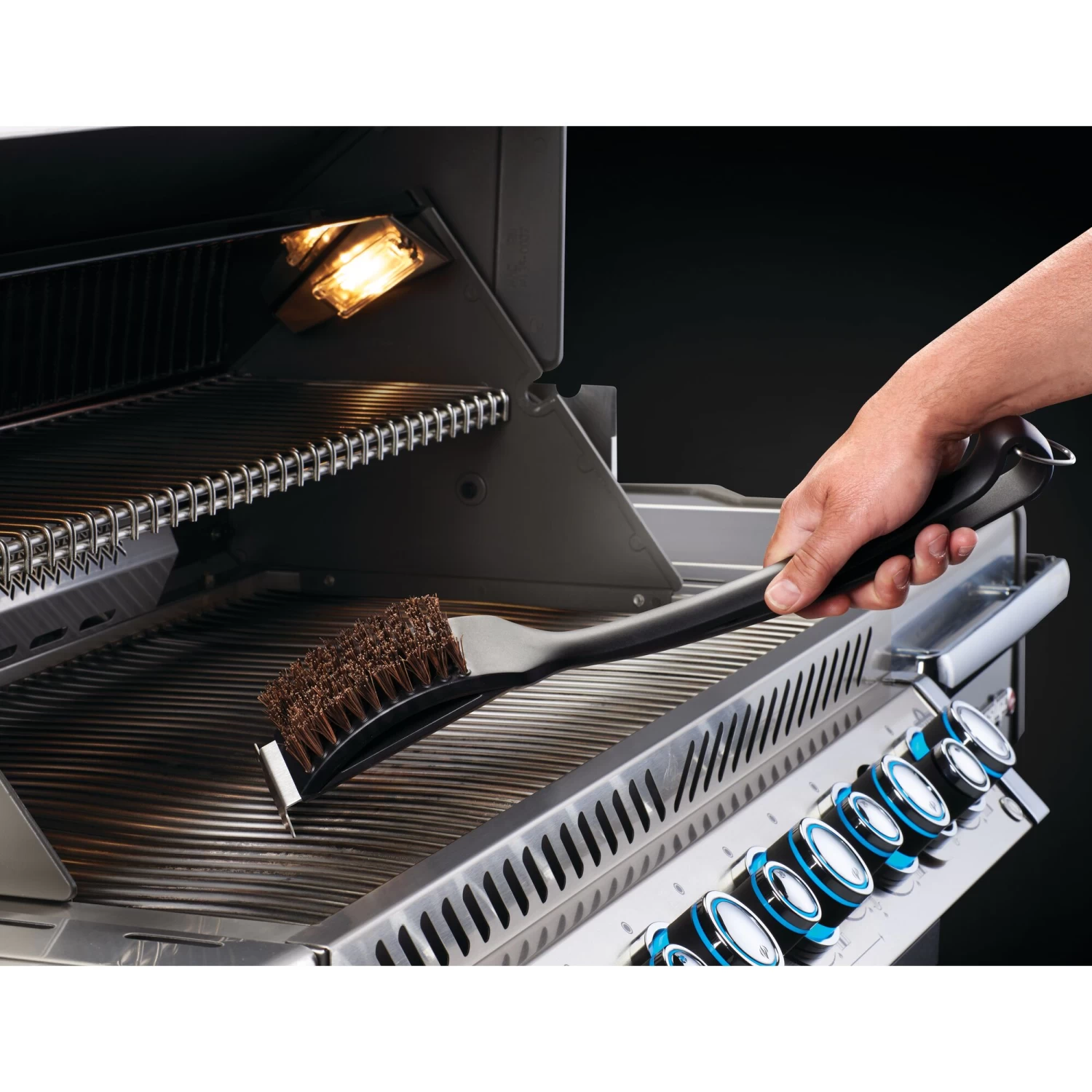 Napoleon Natural Fiber Grill Brush With Grid Scraper - Image 4