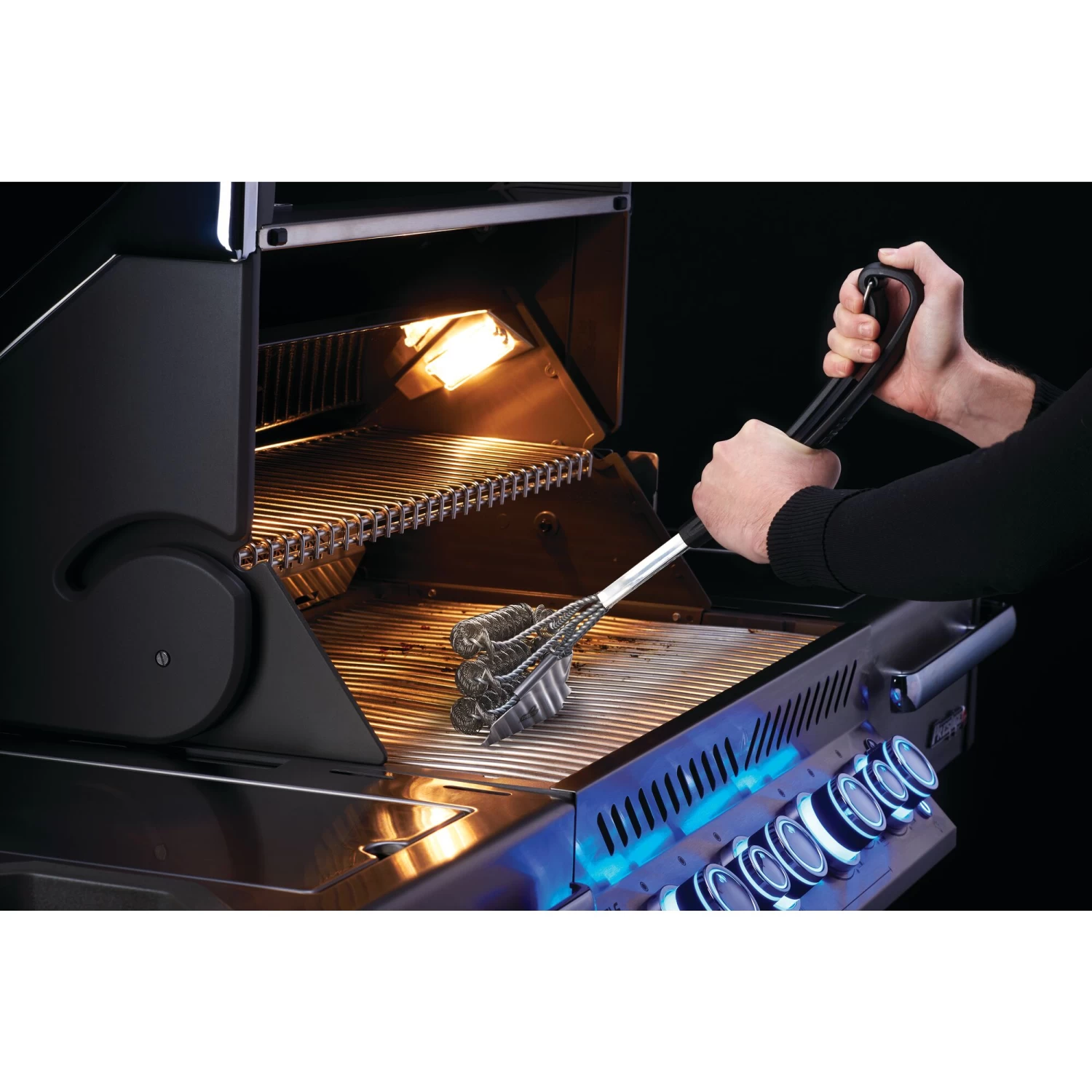 Napoleon Bristle-Free Triple-Row Grill Brush With Rolled Stainless Steel - Image 2