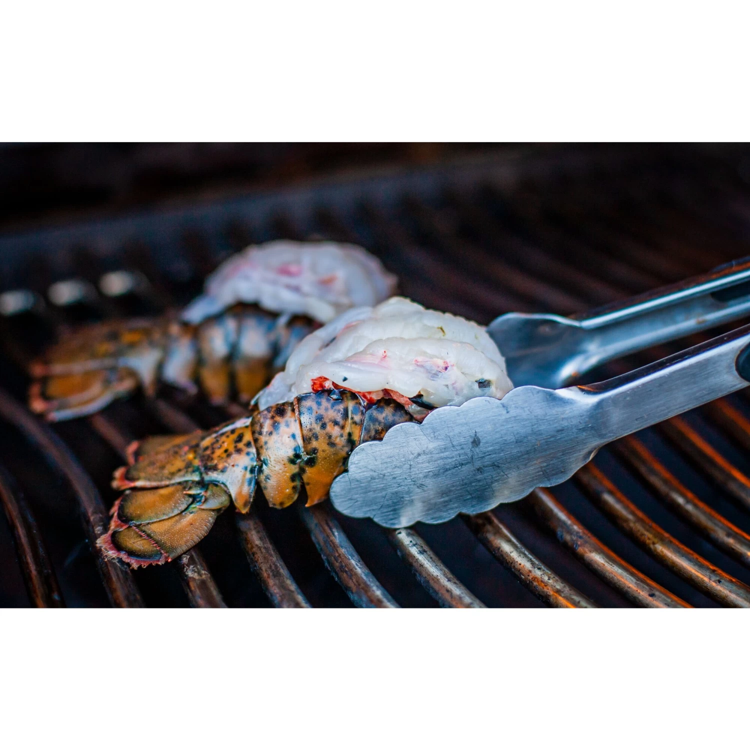 Napoleon Stainless Steel Auto Locking Tongs - Image 3