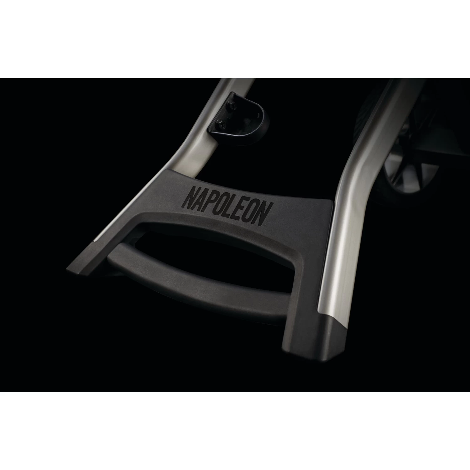 Napoleon TravelQ 285 Portable Propane Gas Grill With Griddle - Red - Image 4