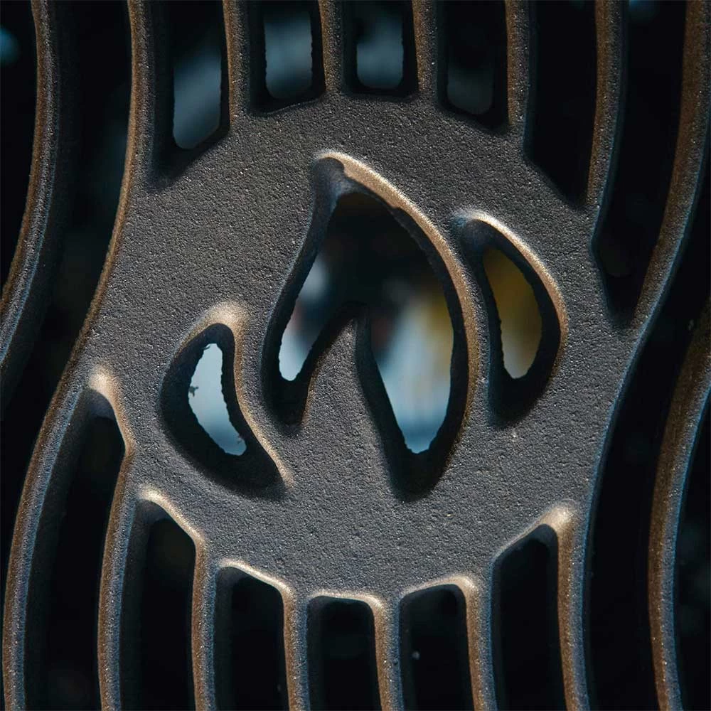 Napoleon PRO 22-Inch Charcoal Kettle Grill - Image 6