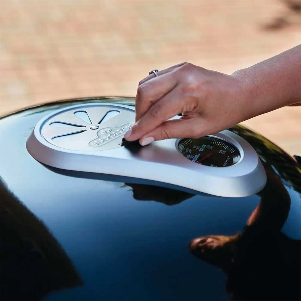 Napoleon PRO 22-Inch Charcoal Kettle Grill - Image 5