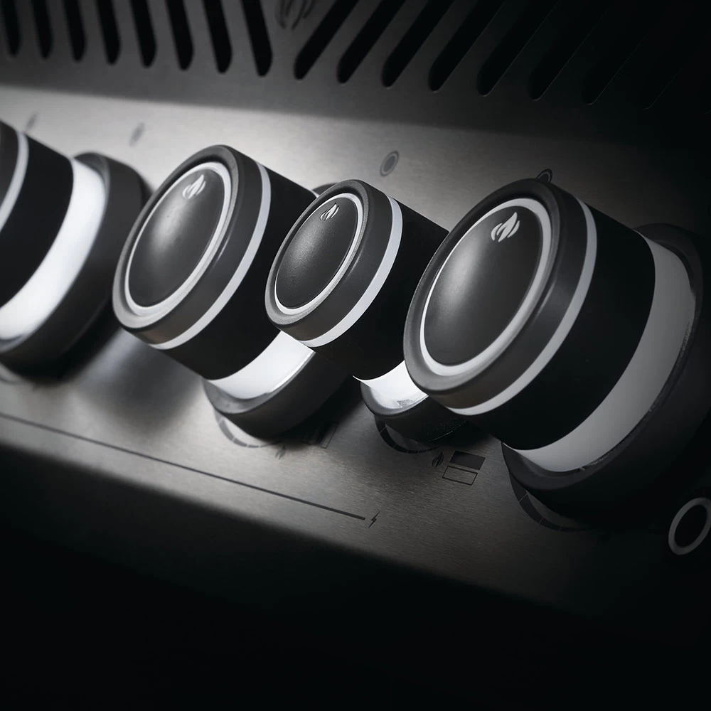 Napoleon Rogue SE 525 RSIB Propane Gas Grill With Infrared Rear & Side Burner - Stainless Steel - Image 5