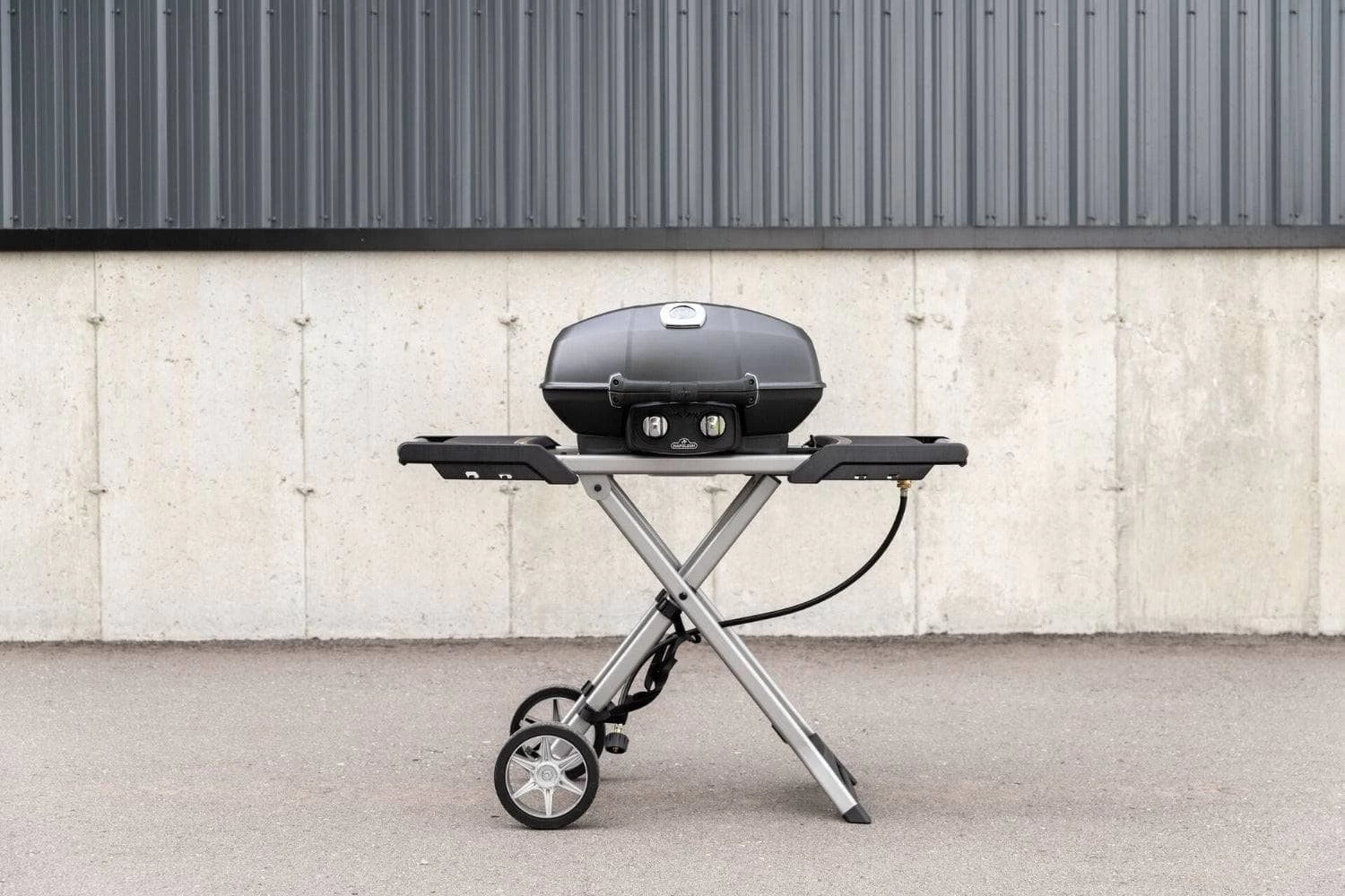 Napoleon Grills Travel PRO285X Portable Grill On Scissor Cart - Image 3